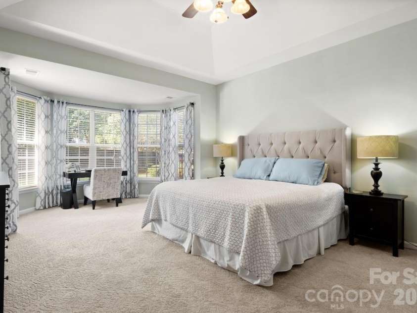 6723 Carrington Pointe Drive, Huntersville, NC 28078.  MLS# CAR4427331, YatesRealty ID 54069. 