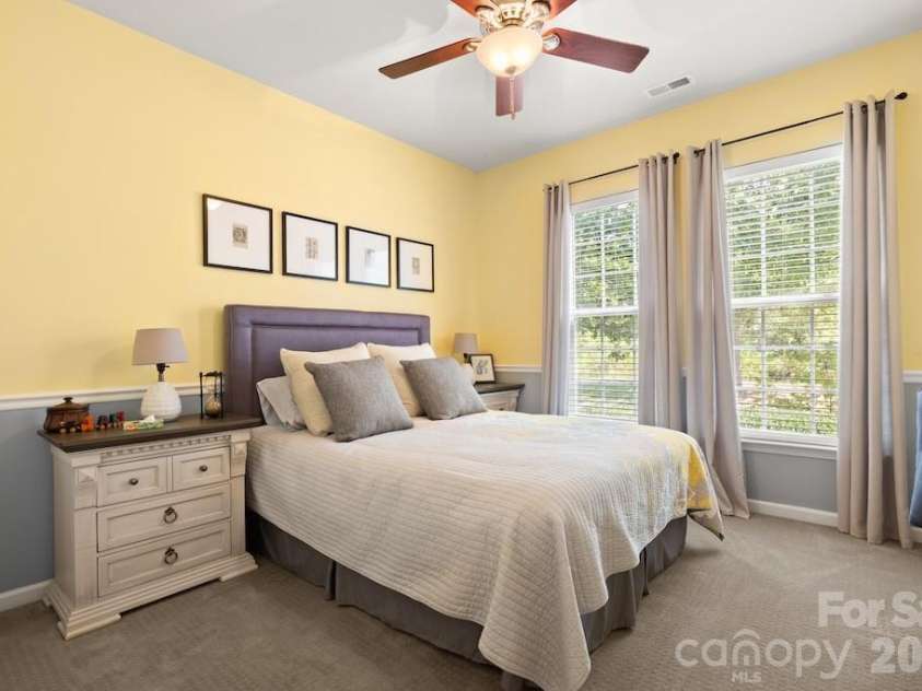 6723 Carrington Pointe Drive, Huntersville, NC 28078.  MLS# CAR4427331, YatesRealty ID 54069. 