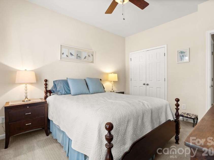 6723 Carrington Pointe Drive, Huntersville, NC 28078.  MLS# CAR4427331, YatesRealty ID 54069. 