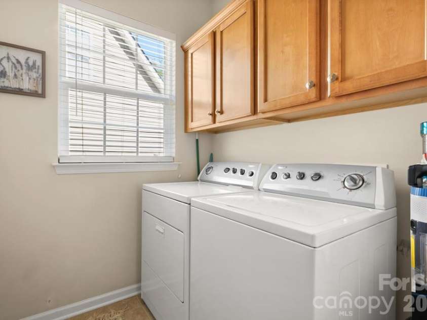 6723 Carrington Pointe Drive, Huntersville, NC 28078.  MLS# CAR4427331, YatesRealty ID 54069. 