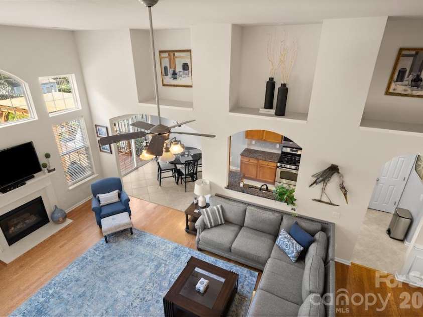 6723 Carrington Pointe Drive, Huntersville, NC 28078.  MLS# CAR4427331, YatesRealty ID 54069. 