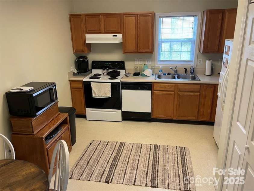 111 + 113 Sunset Drive, Clover, SC 29710.  MLS# CAR4246513, YatesRealty ID 5407. 