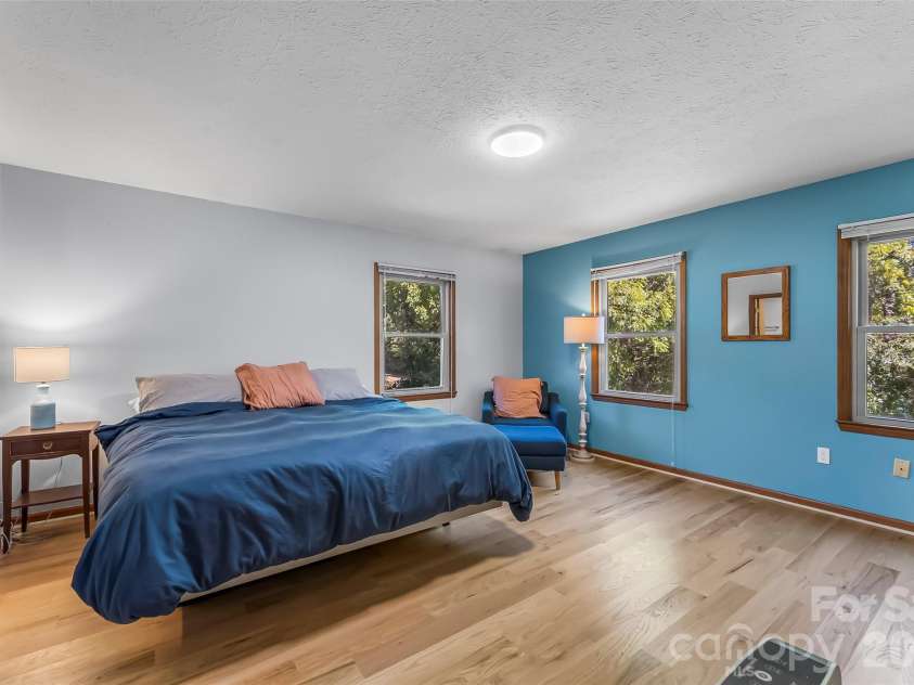 14 Three J Lane, Swannanoa, NC 28778.  MLS# CAR4429550, YatesRealty ID 54070. 