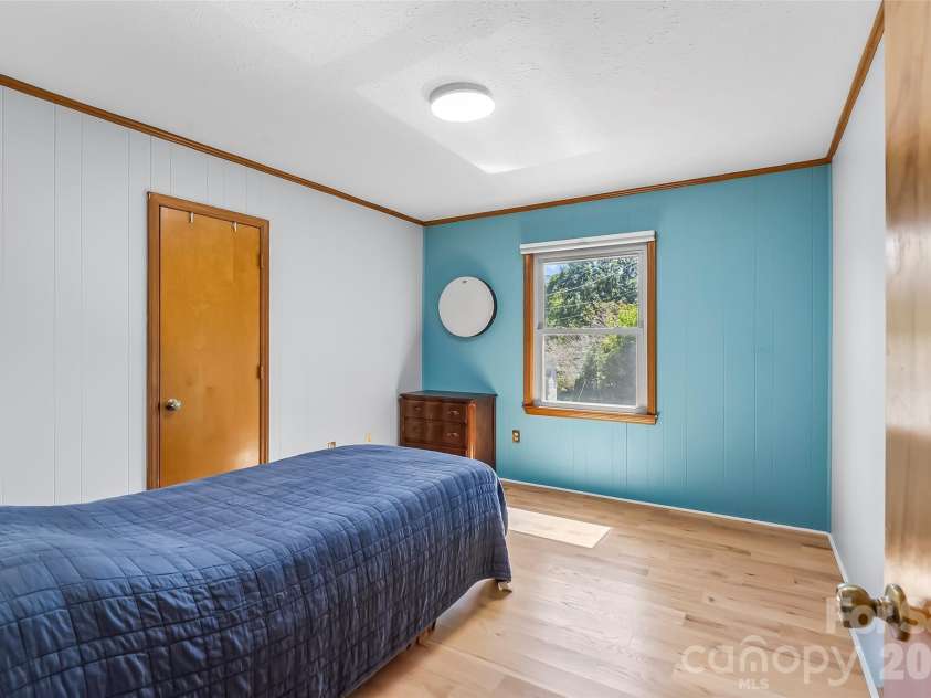 14 Three J Lane, Swannanoa, NC 28778.  MLS# CAR4429550, YatesRealty ID 54070. 