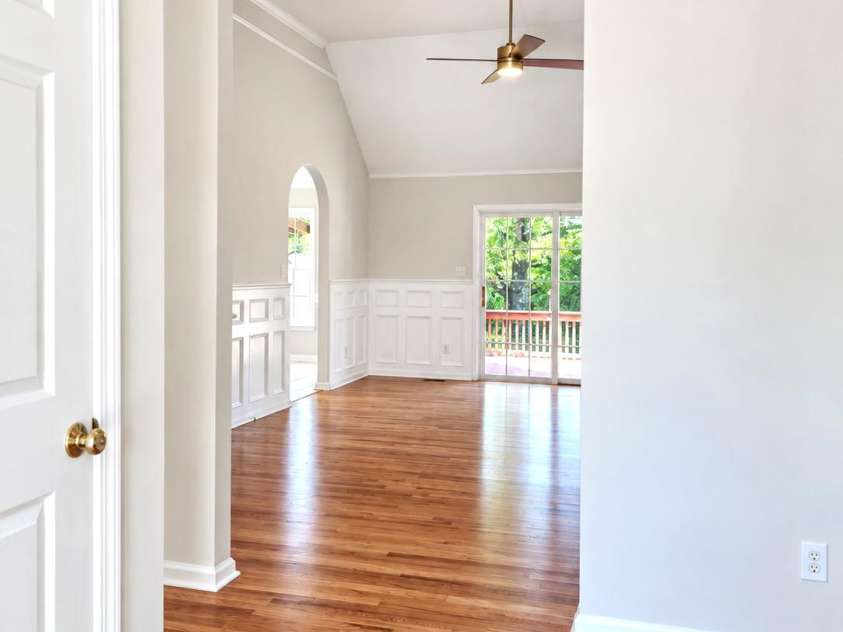 1615 Terra Cotta Drive, Hickory, NC 28602.  MLS# CAR4430081, YatesRealty ID 54072. 