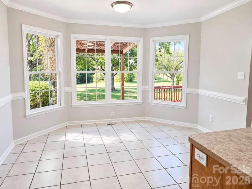 1615 Terra Cotta Drive, Hickory, NC 28602.  MLS# CAR4430081, YatesRealty ID 54072. 