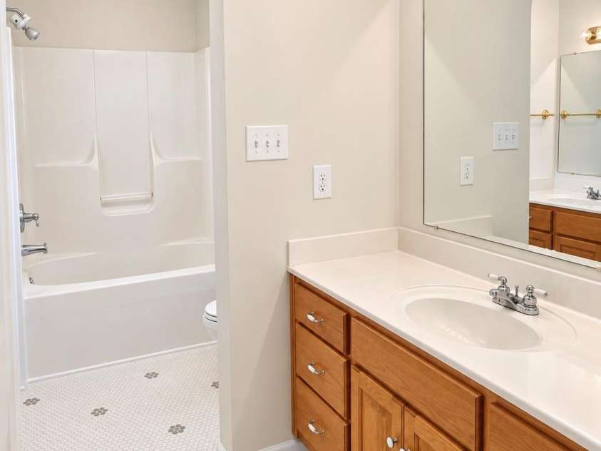1615 Terra Cotta Drive, Hickory, NC 28602.  MLS# CAR4430081, YatesRealty ID 54072. 