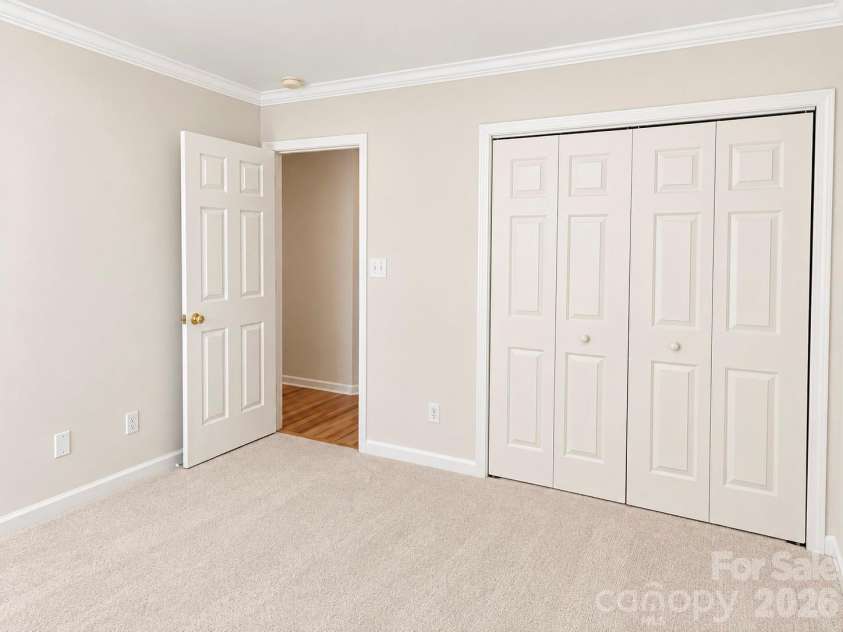 1615 Terra Cotta Drive, Hickory, NC 28602.  MLS# CAR4430081, YatesRealty ID 54072. 