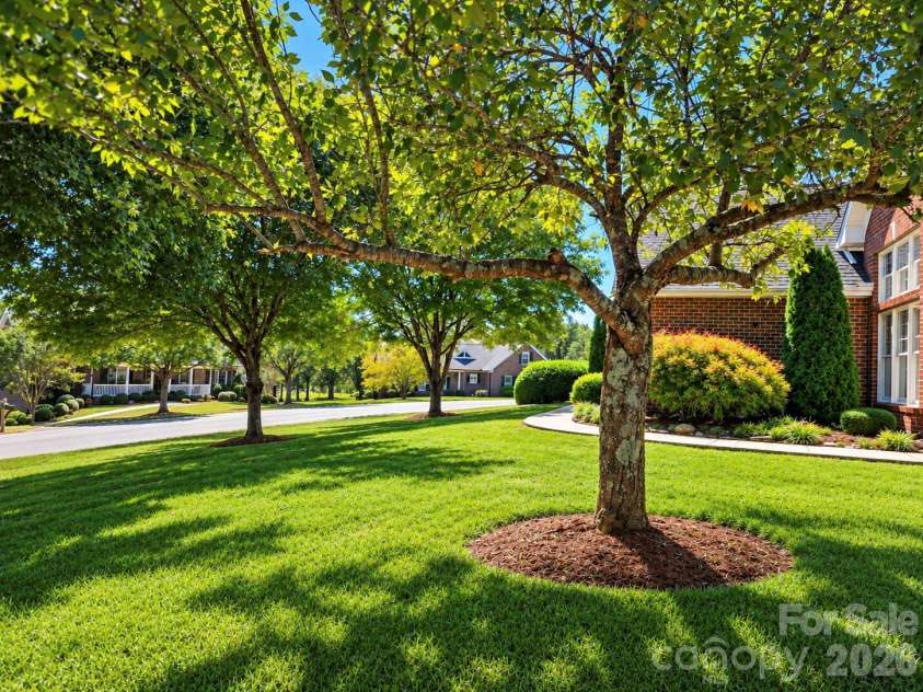 1615 Terra Cotta Drive, Hickory, NC 28602.  MLS# CAR4430081, YatesRealty ID 54072. 