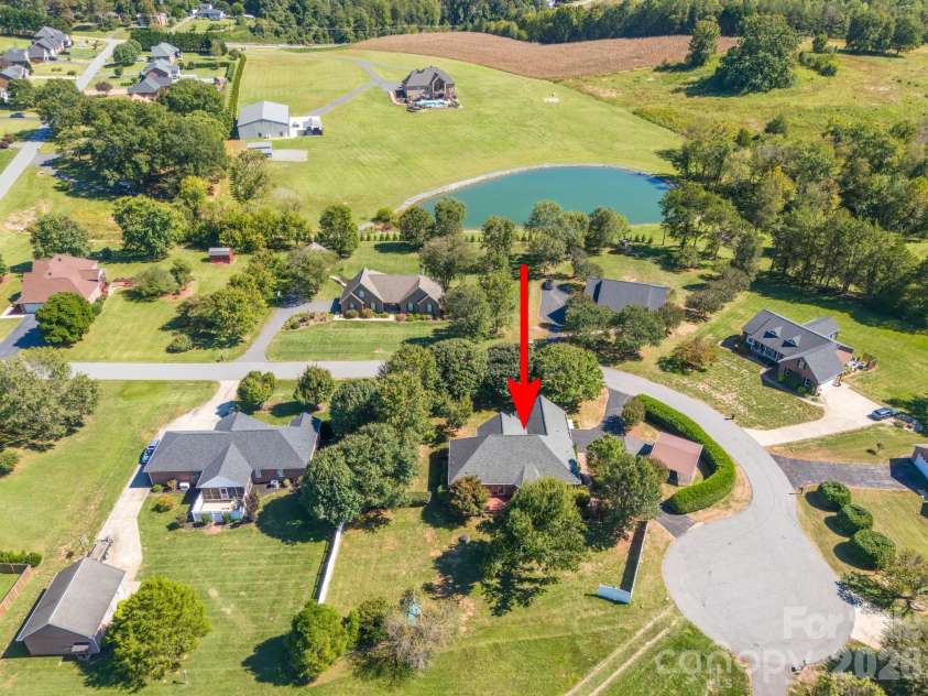 1615 Terra Cotta Drive, Hickory, NC 28602.  MLS# CAR4430081, YatesRealty ID 54072. 