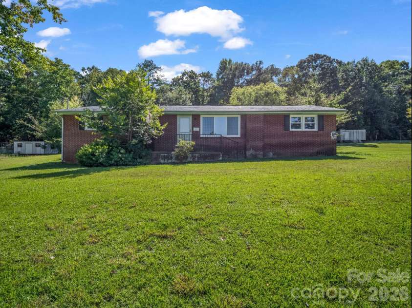 182 Longview Drive, Forest City, NC 28043.  MLS# CAR4427043, YatesRealty ID 54073. 