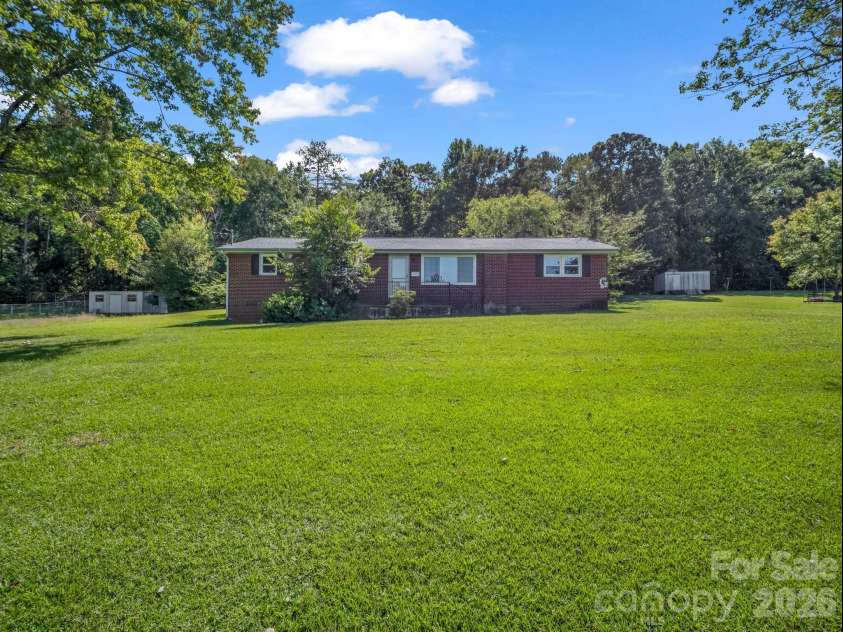 182 Longview Drive, Forest City, NC 28043.  MLS# CAR4427043, YatesRealty ID 54073. 