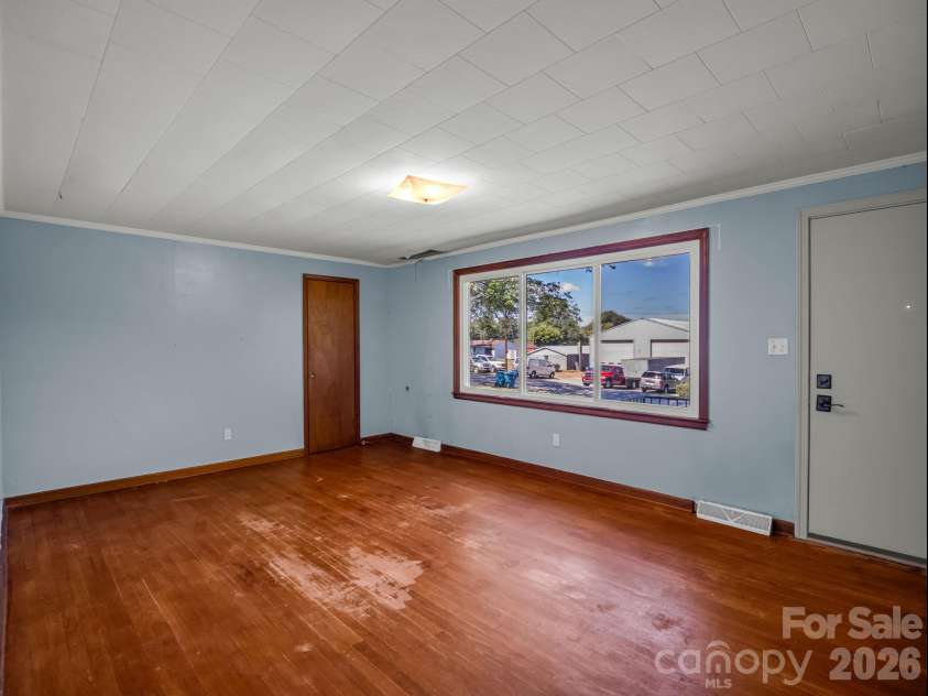 182 Longview Drive, Forest City, NC 28043.  MLS# CAR4427043, YatesRealty ID 54073. 