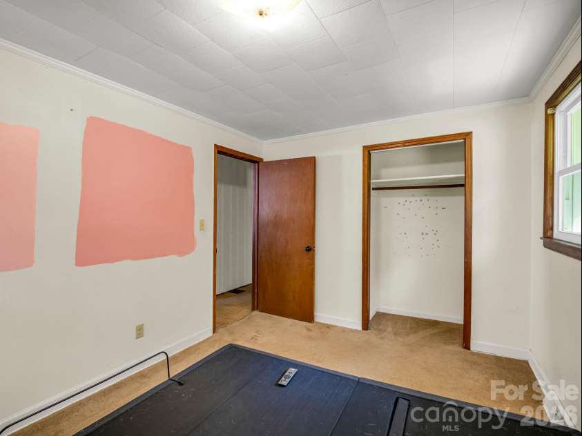 182 Longview Drive, Forest City, NC 28043.  MLS# CAR4427043, YatesRealty ID 54073. 