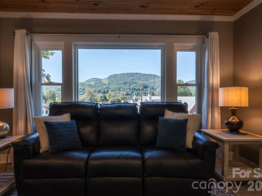 390 Sokassa Road, Newland, NC 28657.  MLS# CAR4430076, YatesRealty ID 54076. 