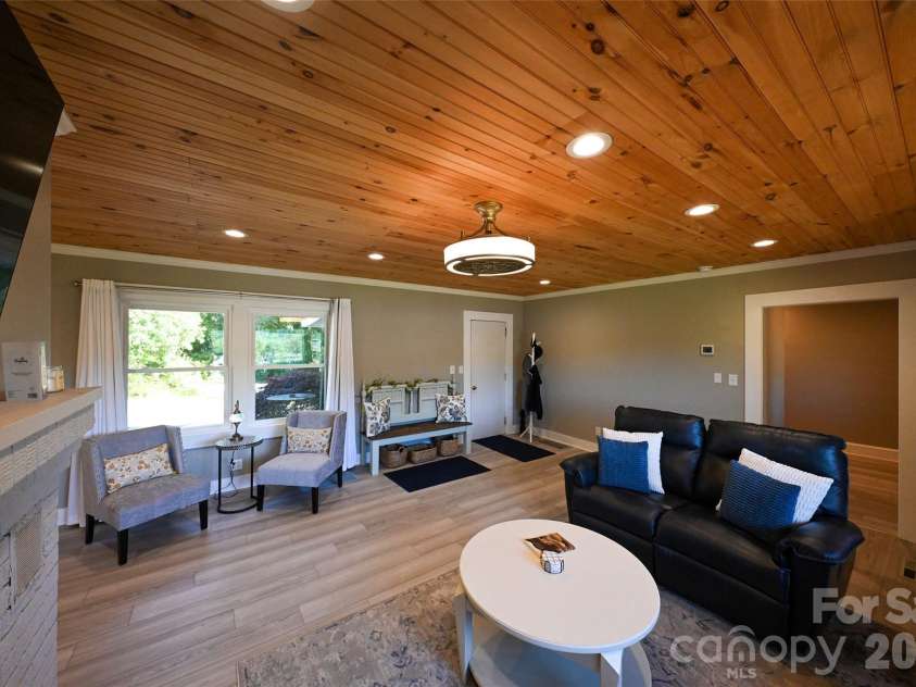 390 Sokassa Road, Newland, NC 28657.  MLS# CAR4430076, YatesRealty ID 54076. 