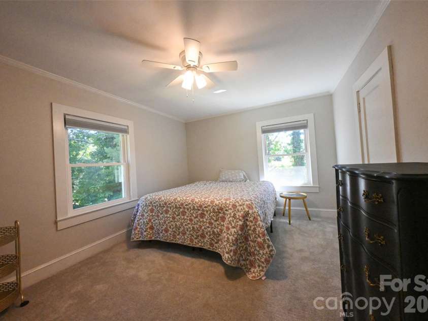 390 Sokassa Road, Newland, NC 28657.  MLS# CAR4430076, YatesRealty ID 54076. 