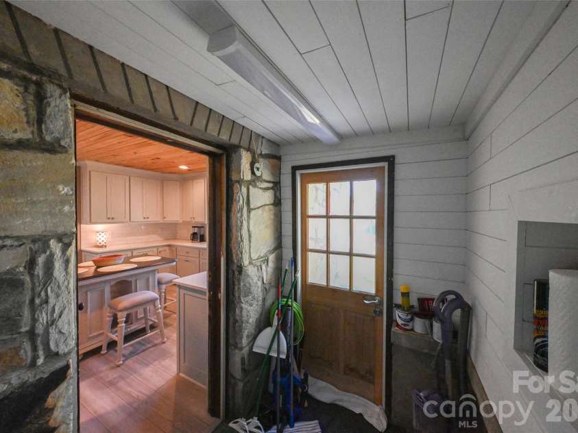 390 Sokassa Road, Newland, NC 28657.  MLS# CAR4430076, YatesRealty ID 54076. 