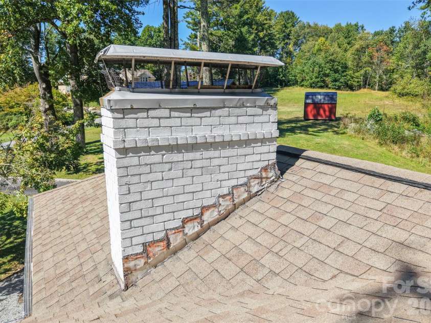 390 Sokassa Road, Newland, NC 28657.  MLS# CAR4430076, YatesRealty ID 54076. 