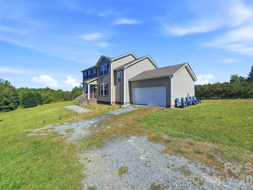 6100 White Store Pageland Road, Marshville, NC 28103.  MLS# CAR4429595, YatesRealty ID 54077. 
