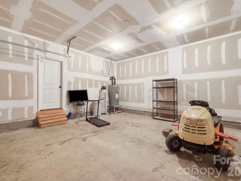 6100 White Store Pageland Road, Marshville, NC 28103.  MLS# CAR4429595, YatesRealty ID 54077. 