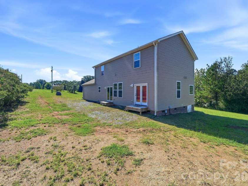 6100 White Store Pageland Road, Marshville, NC 28103.  MLS# CAR4429595, YatesRealty ID 54077. 