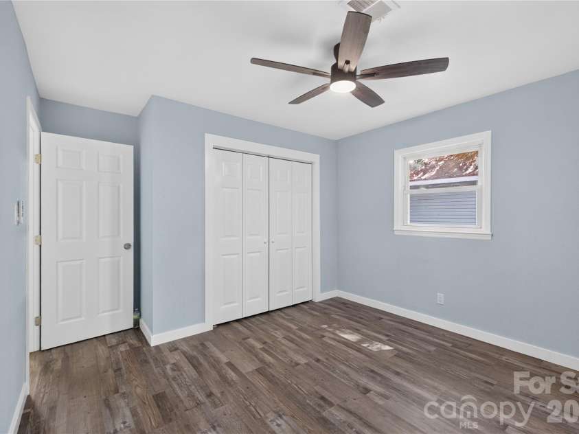 427 Clinton Avenue, Lancaster, SC 29720.  MLS# CAR4428576, YatesRealty ID 54079. 