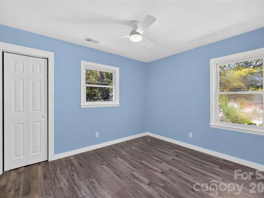 427 Clinton Avenue, Lancaster, SC 29720.  MLS# CAR4428576, YatesRealty ID 54079. 