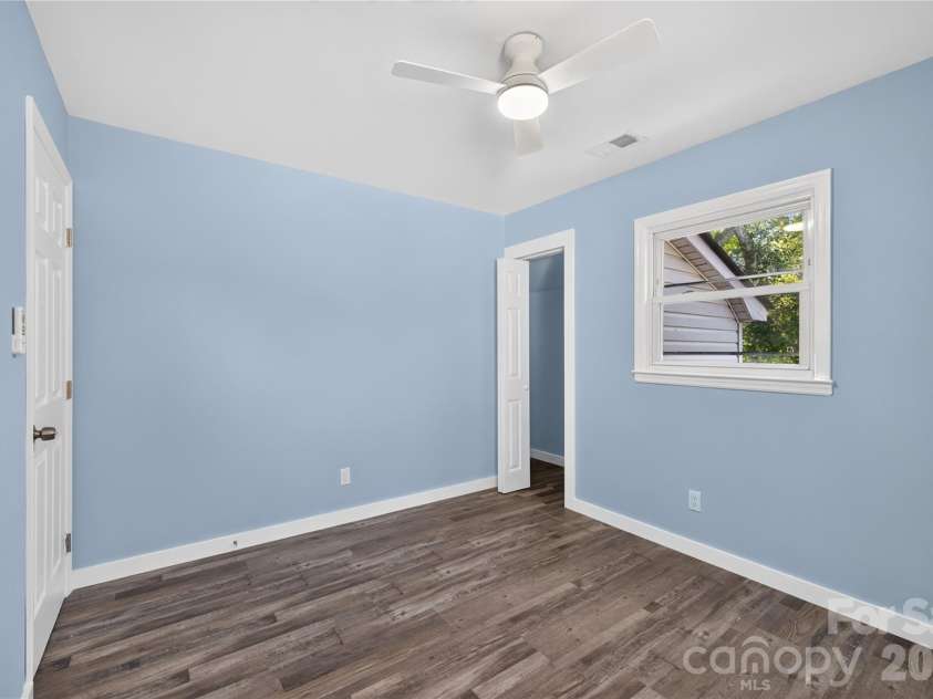 427 Clinton Avenue, Lancaster, SC 29720.  MLS# CAR4428576, YatesRealty ID 54079. 