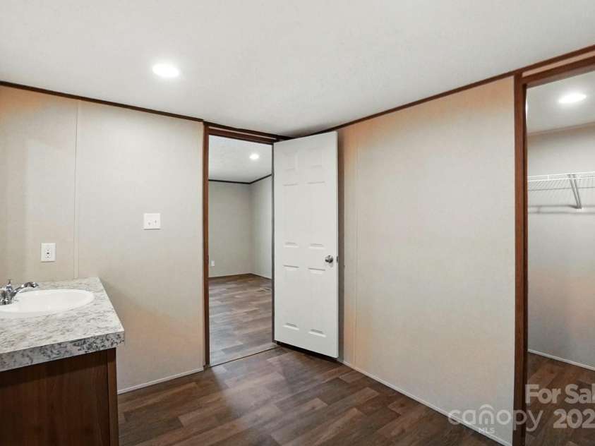 110 Matthew Drive, Kings Mountain, NC 28086.  MLS# CAR4244239, YatesRealty ID 5408. 