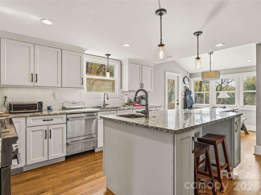 3 Perrion Avenue, Weaverville, NC 28787.  MLS# CAR4354323, YatesRealty ID 5408. 