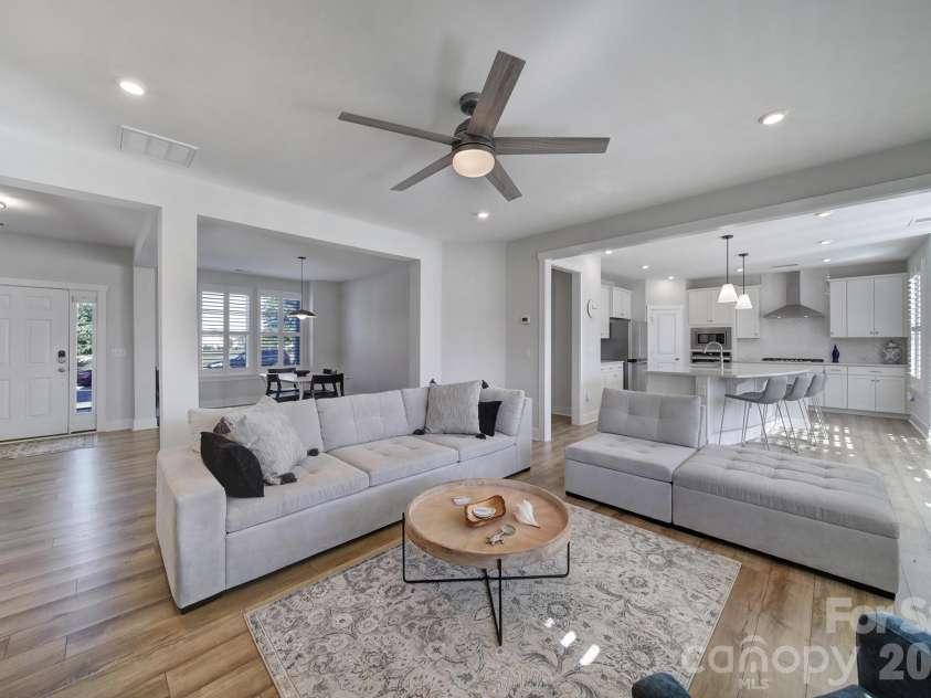 659 Crawfish Drive, Fort Mill, SC 29708.  MLS# CAR4429265, YatesRealty ID 54081. 