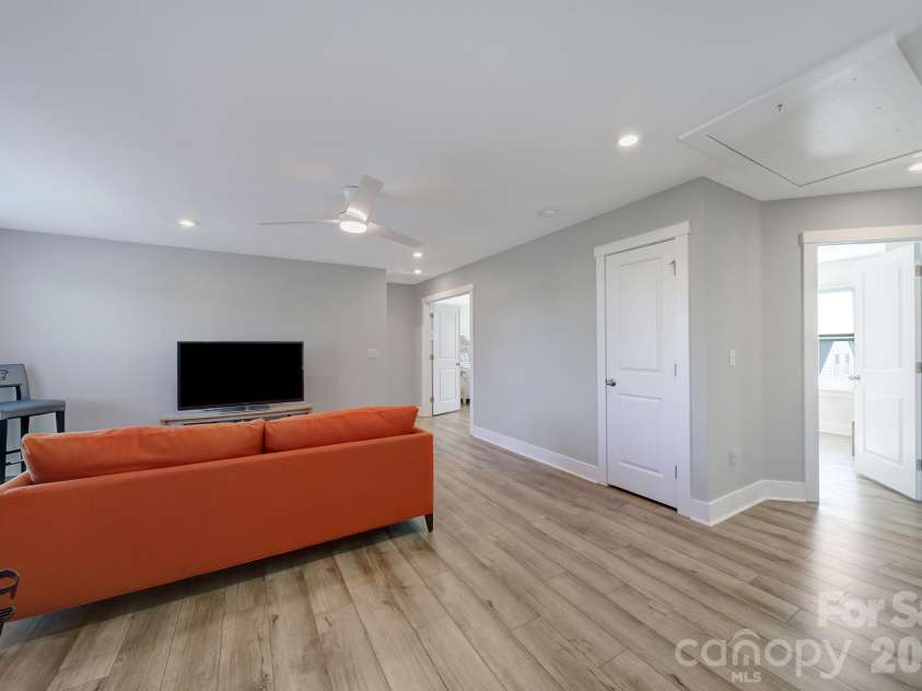 659 Crawfish Drive, Fort Mill, SC 29708.  MLS# CAR4429265, YatesRealty ID 54081. 