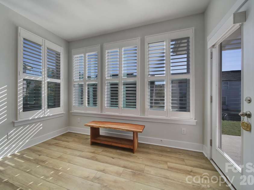 659 Crawfish Drive, Fort Mill, SC 29708.  MLS# CAR4429265, YatesRealty ID 54081. Eat-in Dining Area