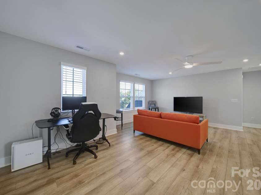 659 Crawfish Drive, Fort Mill, SC 29708.  MLS# CAR4429265, YatesRealty ID 54081. Loft