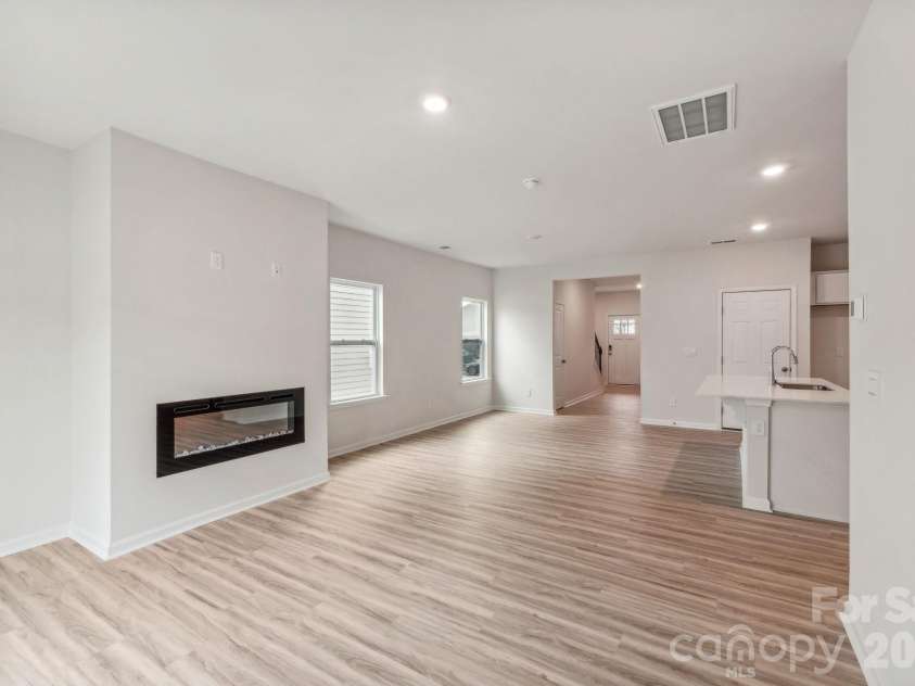 68 Laurel Pointe Drive, Waynesville, NC 28785.  MLS# CAR4430369, YatesRealty ID 54084. Photos are representative