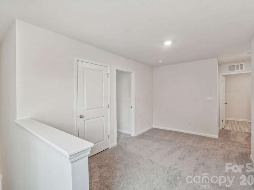 68 Laurel Pointe Drive, Waynesville, NC 28785.  MLS# CAR4430369, YatesRealty ID 54084. Photos are representative