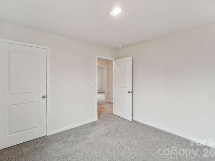 68 Laurel Pointe Drive, Waynesville, NC 28785.  MLS# CAR4430369, YatesRealty ID 54084. Photos are representative
