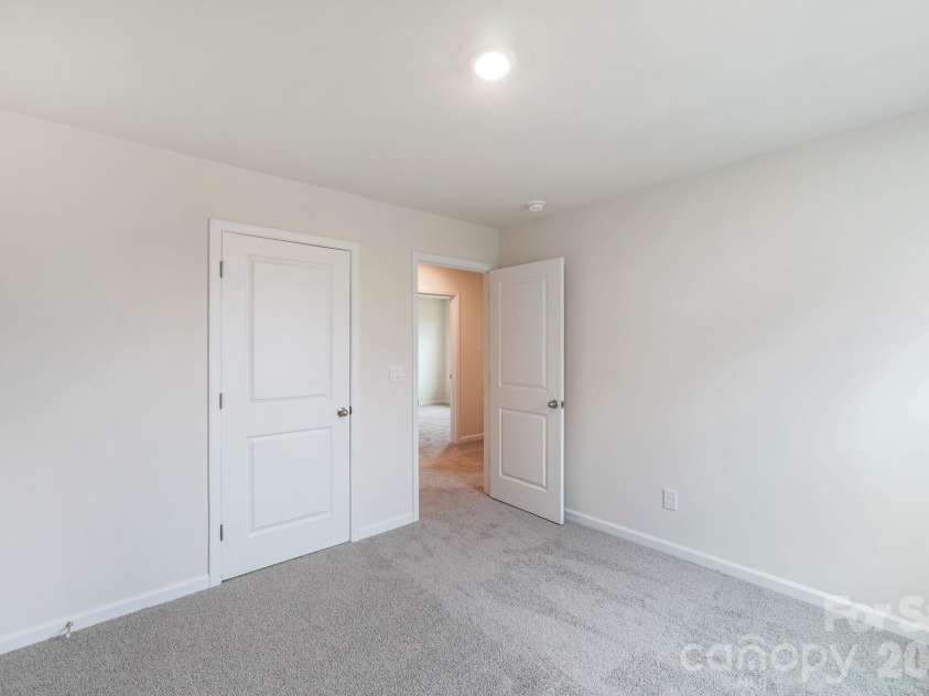 68 Laurel Pointe Drive, Waynesville, NC 28785.  MLS# CAR4430369, YatesRealty ID 54084. Photos are representative