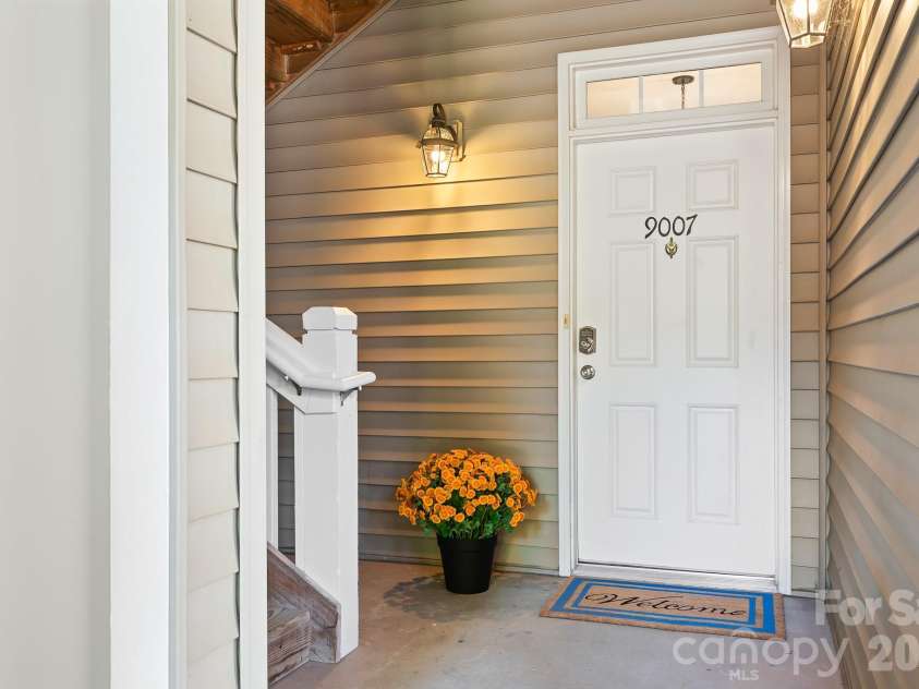 9007 Rosalyn Glen Road, Cornelius, NC 28031.  MLS# CAR4429240, YatesRealty ID 54085. 