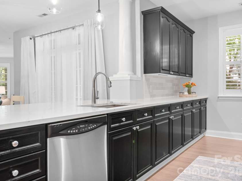 9007 Rosalyn Glen Road, Cornelius, NC 28031.  MLS# CAR4429240, YatesRealty ID 54085. 