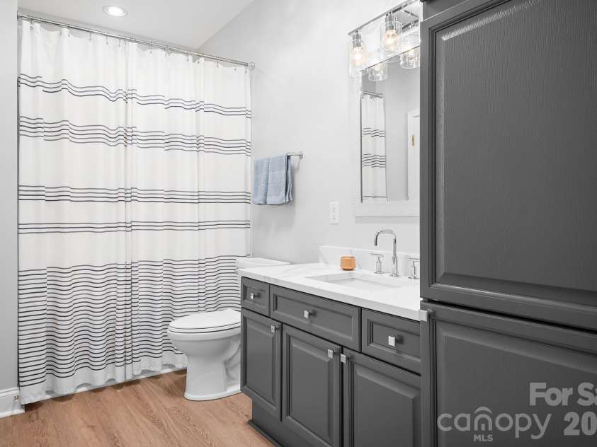 9007 Rosalyn Glen Road, Cornelius, NC 28031.  MLS# CAR4429240, YatesRealty ID 54085. 