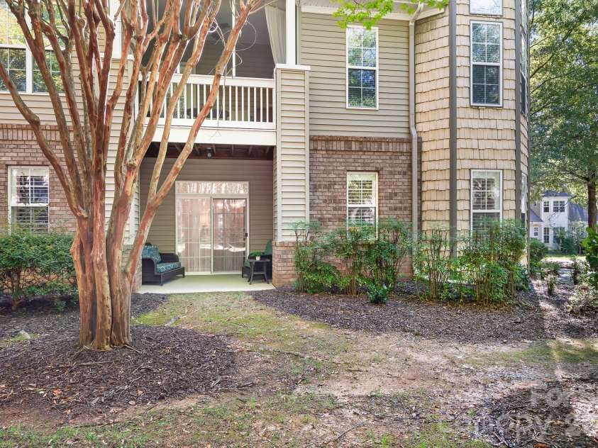9007 Rosalyn Glen Road, Cornelius, NC 28031.  MLS# CAR4429240, YatesRealty ID 54085. 