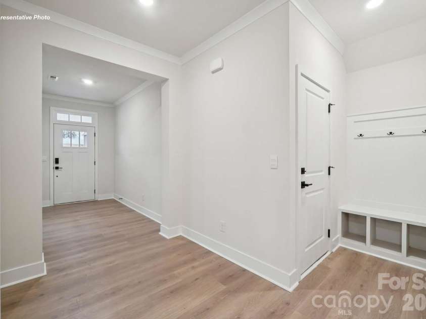 6410 Cherrybark Oak Lane, Huntersville, NC 28078.  MLS# CAR4383455, YatesRealty ID 54086. 