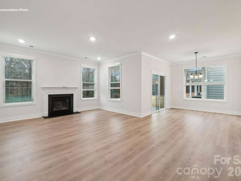 6410 Cherrybark Oak Lane, Huntersville, NC 28078.  MLS# CAR4383455, YatesRealty ID 54086. 