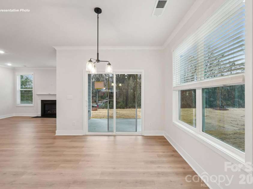 6410 Cherrybark Oak Lane, Huntersville, NC 28078.  MLS# CAR4383455, YatesRealty ID 54086. 