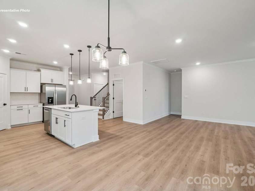 6410 Cherrybark Oak Lane, Huntersville, NC 28078.  MLS# CAR4383455, YatesRealty ID 54086. 