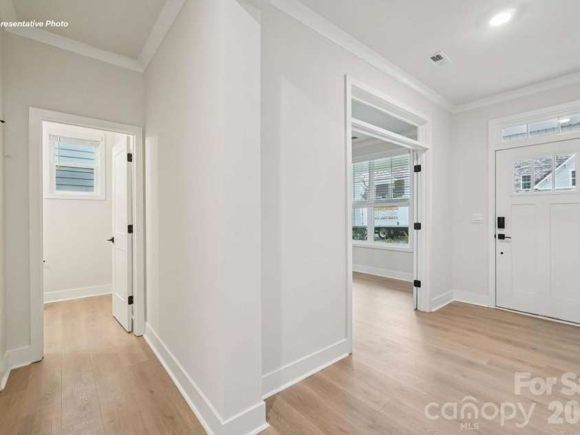 6410 Cherrybark Oak Lane, Huntersville, NC 28078.  MLS# CAR4383455, YatesRealty ID 54086. 
