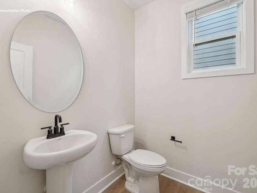 6410 Cherrybark Oak Lane, Huntersville, NC 28078.  MLS# CAR4383455, YatesRealty ID 54086. 