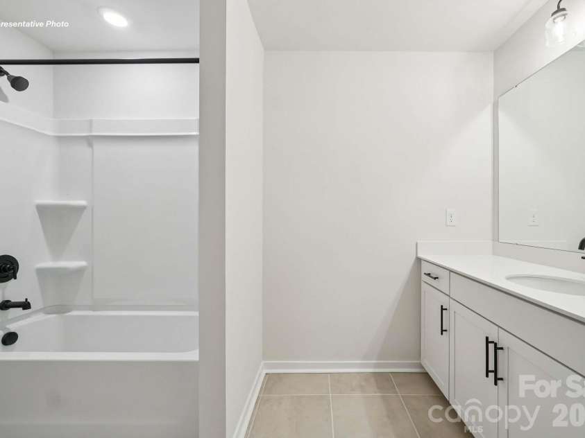 6410 Cherrybark Oak Lane, Huntersville, NC 28078.  MLS# CAR4383455, YatesRealty ID 54086. 